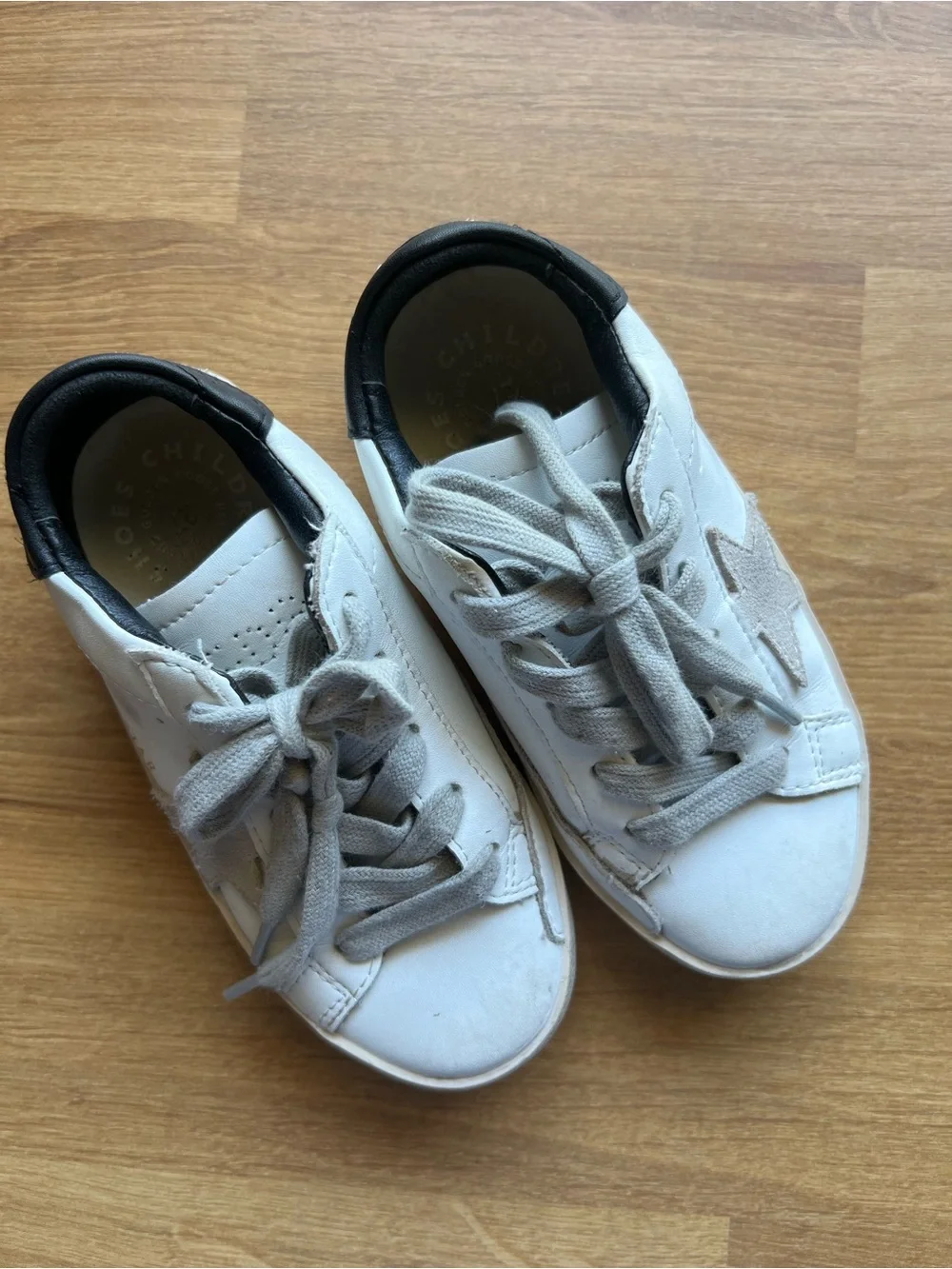 Golden Goose White Sneakers with Gray Star & Black Heel Tab — Kids